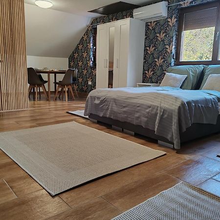Rp Apartmanhaz Demjén Kültér fotó