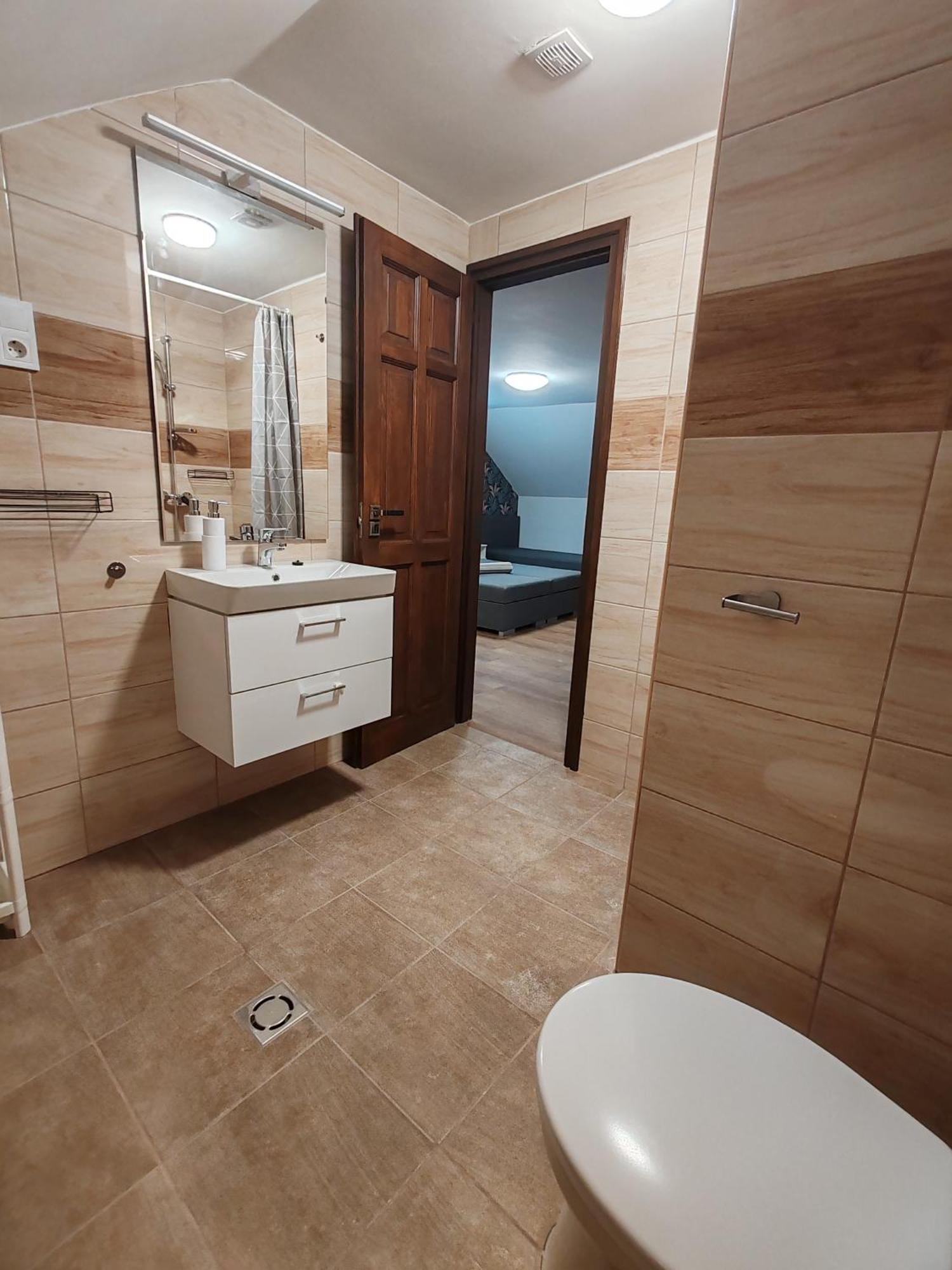 Rp Apartmanhaz Demjén Kültér fotó