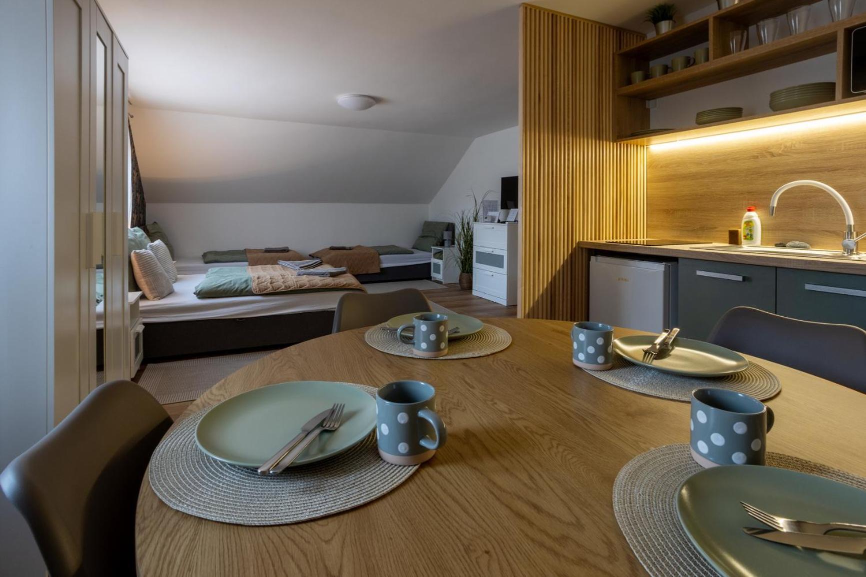 Rp Apartmanhaz Demjén Kültér fotó